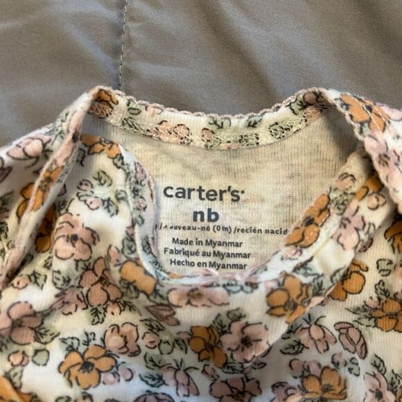 👕Newborn carters matching bunny set - Picture 3 of 3